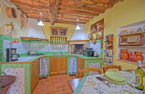 Macchino Villa | Villa en Cozzile con 2 habitaciones, capacidad 4