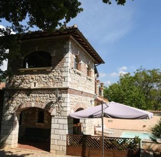 Norma Casa | Casale Esmeralda