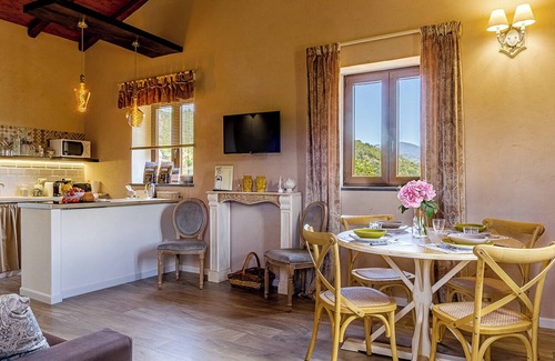 Rovittello Apartamento | Casale BuonaTerramia