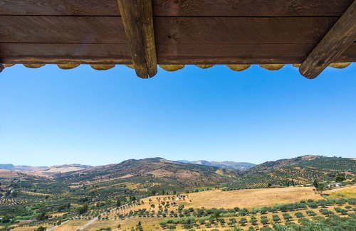 Casteldaccia Villa | Casale de los Olivos, la antigua residencia de piedra toba con vistas y piscina
