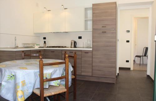 Casarza Ligure Apartamento | CASAMIA con giardino