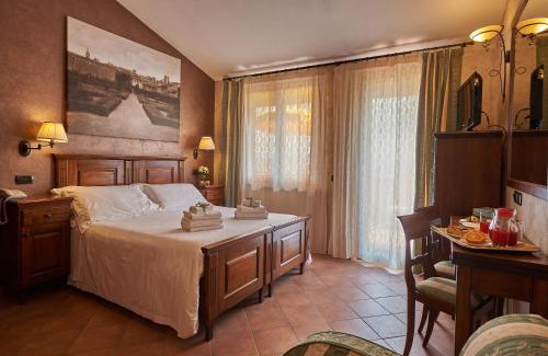San Quirico d'Orcia Hotel | Casanova - Wellness Center La Grotta Etrusca