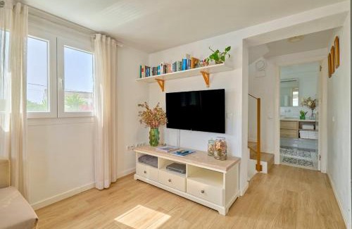 Zahora Casa | Casara Dos - 2 Dormitorios - Torre con Acceso Privado a la Playa de Zahora