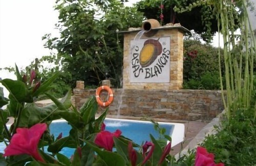 Mecina Bombaron Cabaña | Casa rural con WiFi gratis, Spa y piscina comunitaria en La Alpujarra 5 personas