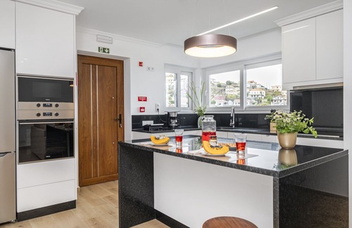 Canhas Chalet De Esquí | Casas da Luz - Casa da Pedreira by Madeira Sun Tra