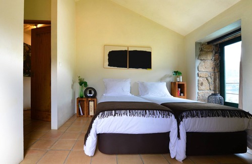 Baiao Casa | Casas de Pousadouro 1043