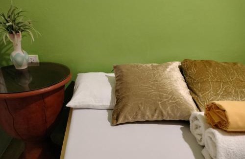 Valencia Casa | Casas del Salvador (Airbnb) Private Room #9