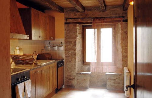 Perafita Casa | Casas Estamener - Rent 6 Charming Holiday Homes with 14 Bedrooms in Total