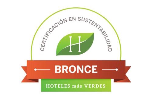 Huerta Grande Chalet De Esquí | Casas HG-Desayuno sencillo entregado al check in-Pileta climatizada en predio a 2 kilómetros-Acepta mascotas bajo petición-Cochera para 1 auto