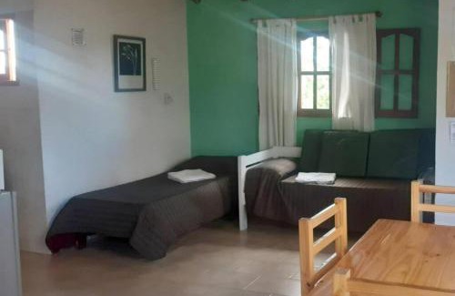 Huerta Grande Chalet De Esquí | Casas HG-Desayuno sencillo entregado al check in-Pileta climatizada en predio a 2 kilómetros-Acepta mascotas bajo petición-Cochera para 1 auto