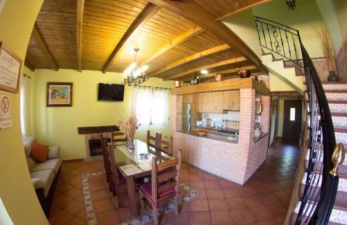 Aldeanueva del Camino Casa | Casas Rurales El Caminante