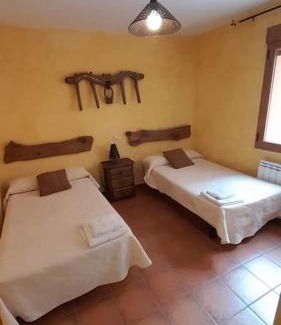 Ayllon Casa | Casas Rurales Mi Reja B
