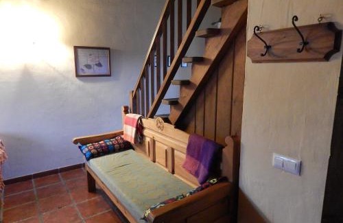 Hoyos del Espino Casa | Casas Rurales Cimera yBrincalobitos
