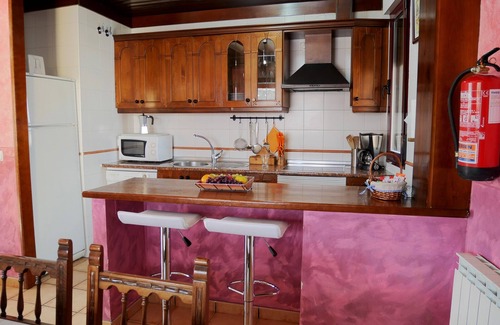 Solosancho Cabaña | LOS MOROS - Casa Rural para grupos de 8 personas en Ávila con piscina