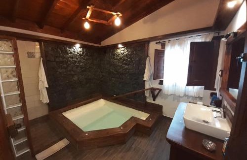 Icod de los Vinos Casa | Casas Rurales Los Guinderos