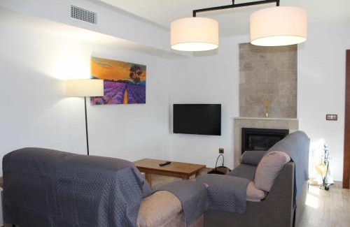 Ossa de Montiel Chalet De Esquí | Casas Rurales Tía María