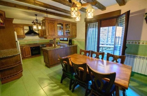 Trefacio Casa | Casas Rurales Trefacio - Casa de 5 dormitorios