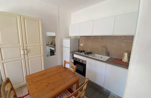Bonalaccia-Filetto Apartamento | APARTAMENTO DE DOS HABITACIONES CON PISCINA EN UNA ZONA TRANQUILA CÓMODA EN LAS PLAYAS -ZWEIZIMMERWOHNUNG