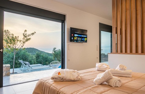 West Mani Villa | Casatino Villas