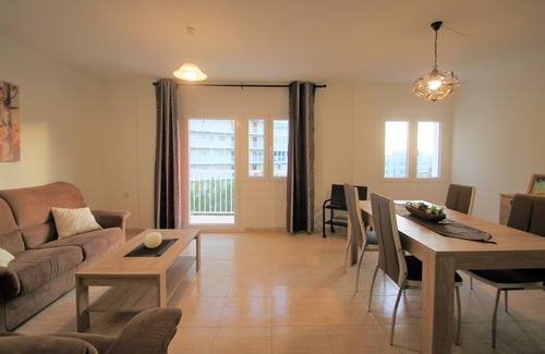 Vista Hermosa Apartamento | Precioso apartamento en el centro de Alicante, frente a la playa del Postiguet.