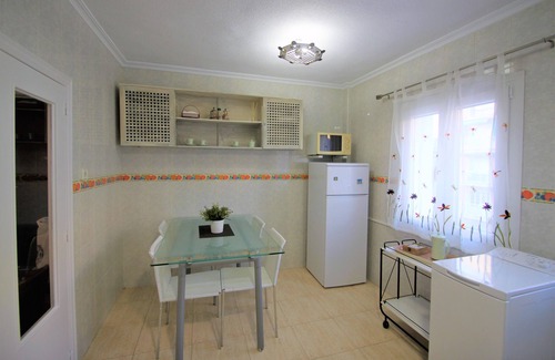 Vista Hermosa Apartamento | Precioso apartamento en el centro de Alicante, frente a la playa del Postiguet.