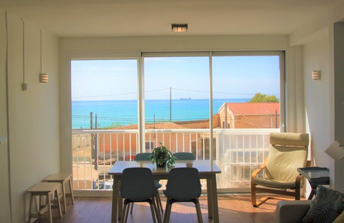 Vista Hermosa Apartamento | Precioso apartamento en el centro de Alicante, frente al mar y con una ubicación inmejorable.