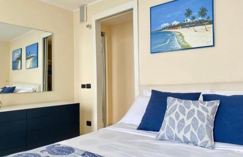 Camogli Apartamento | CasaViva - Beachfront Trilo with parking in Camogli