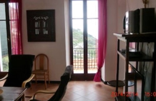 Sanremo Apartamento | CasaWitto-1/ 3-room-apartment/ wonderful sea view/ 4 pers-75sqm/ lots of style, comf+charm!
