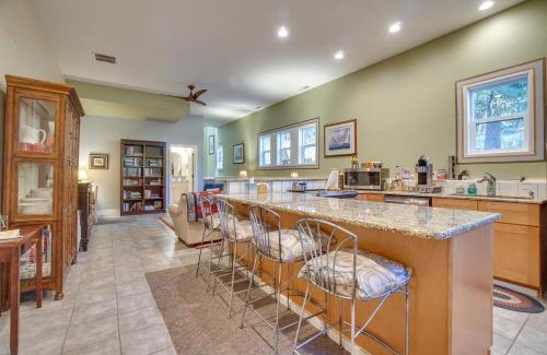 Cascade Casa | Cascade Cabin Hideaway with Views, half Mi to Lake