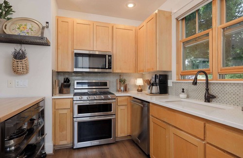 Sisters Casa | Cascade Cottage in Pine Meadows for 6!