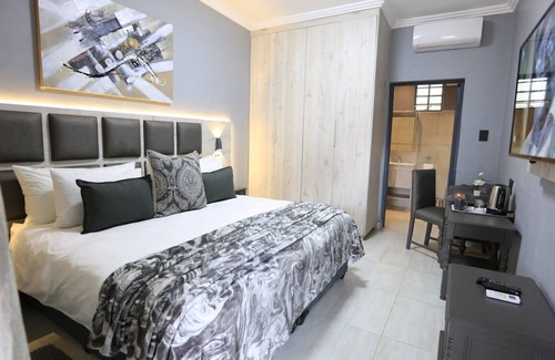 Nelspruit Cabina | Cascades Guest Lodge and Apartments