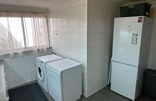 Alvide Cabaña | Cascais Quaint Cottage- Fully Equipped and Furnished Large Studio. Sleeps 2 or 4
