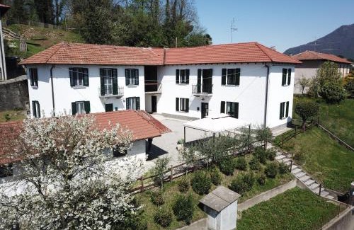Leggiuno Casa | Cascina Riva