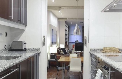 Centro histórico de Bilbao Apartamento | Casco Viejo Comodidad y elegancia by TheUrbanHosts