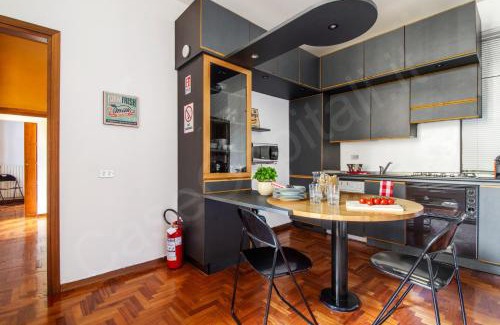 Washington Apartamento | CaseOspitali - DeAngeli, trilocale x5 con bagno nuovo a 7 fermate dal Duomo