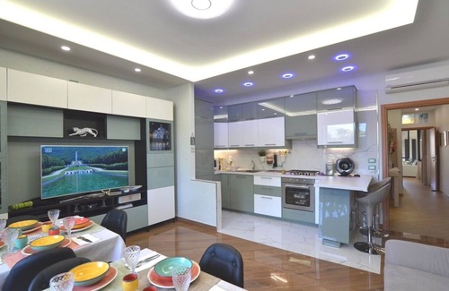 Centro Storico Apartamento | CASERTA DELUXE - EL ELEGANTE APARTAMENTO EN EL CENTRO DE CASERTA ACOGE A 5 PERSONAS