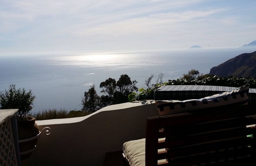 Monte Gallina Cabaña | casetta eoliana piscina escondida romántica, jacuzzi y sauna, uso privado de los huéspedes