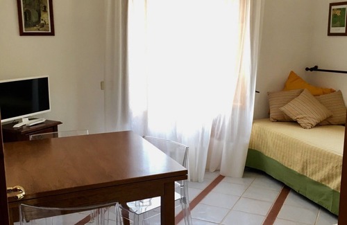 Castell'Umberto Otro | CASETTA IMMERSA ENTRE LA OLIVA MILLENARI - Jazzo, en "Agriturismo Don Cesarino"
