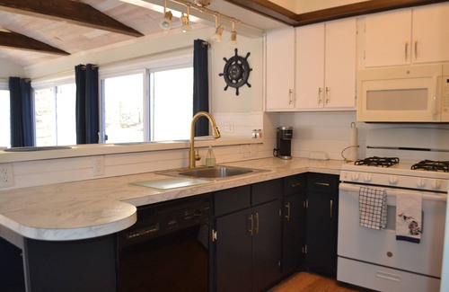 Caseville Casa | Caseville Cottage Close to the Beach