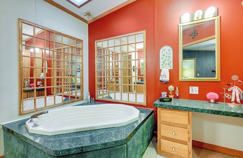 Caseville Casa | Caseville Home: Walk to Beach on Lake Huron!