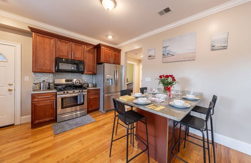 Dorchester Apartamento | 90-Boston Spacious Convenient Apartment