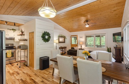 Cashiers Casa | Cashiers Cabin*Kid Retreat+Slide*Waterfalls