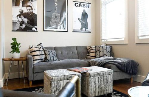 West End Apartamento | Cashville - Stylish Condo Minutes from Broadway
