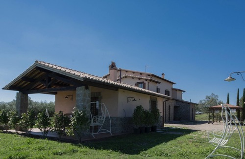 Montefiascone Casa | Casina Marco Polo. Depandace elegante, dos habitaciones más, con patio privado