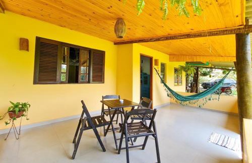 Bonito Casa | Casinha Amarela - anexo ao Camping Pé na Jaca
