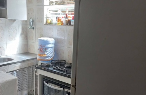 Guaratiba Casa | Casinha Cercada de Verde