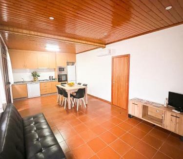 Moncao Casa | Casinha Ponte Nova