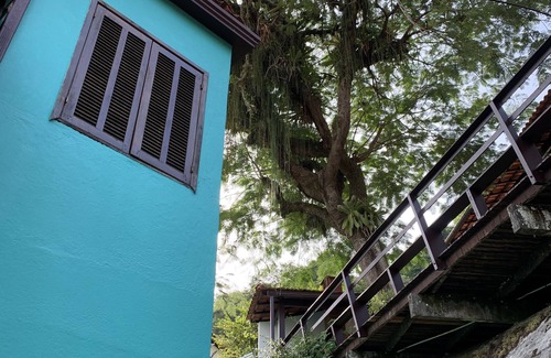 Marinas Casa | Casinha Verde Accommodation 1 minute from the sea. Foot in the sand. Mind in the sky.