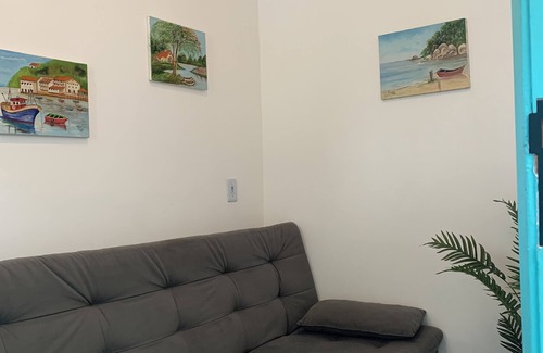 Marinas Casa | Casinha Verde Accommodation 1 minute from the sea. Foot in the sand. Mind in the sky.