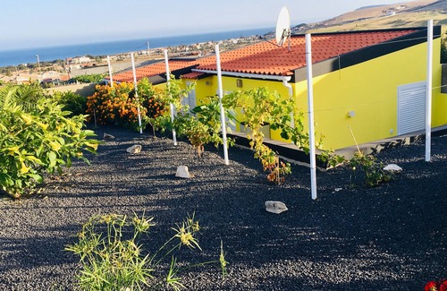 Campo de Baixo Casa | Casinha Vista Mar - Una casa estudio